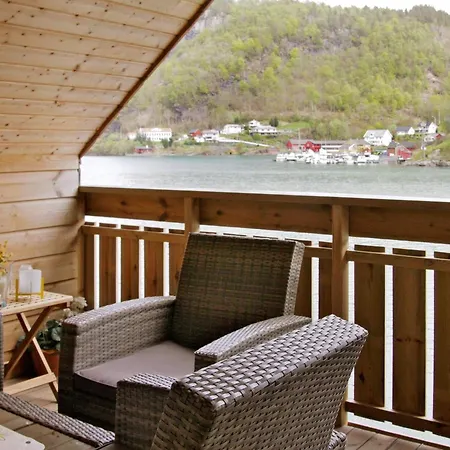 6 Person In Leirvik I Sogn-by Traum * Bø