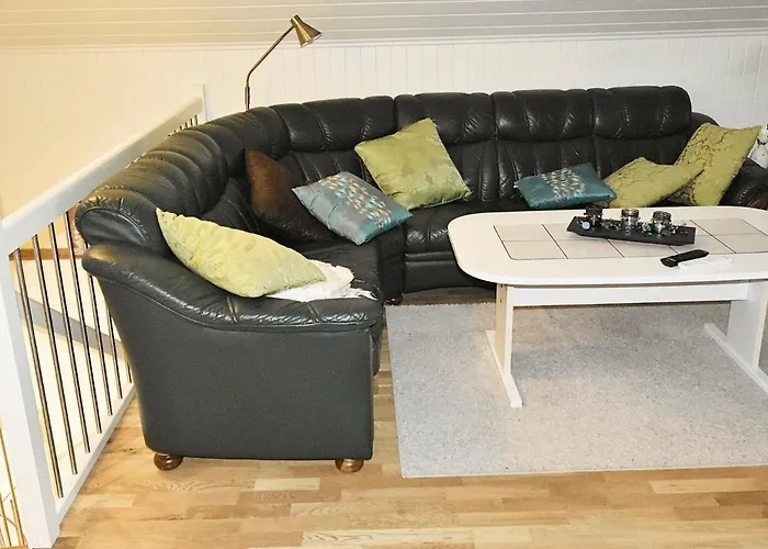 6 Person In Leirvik I Sogn-by Traum *